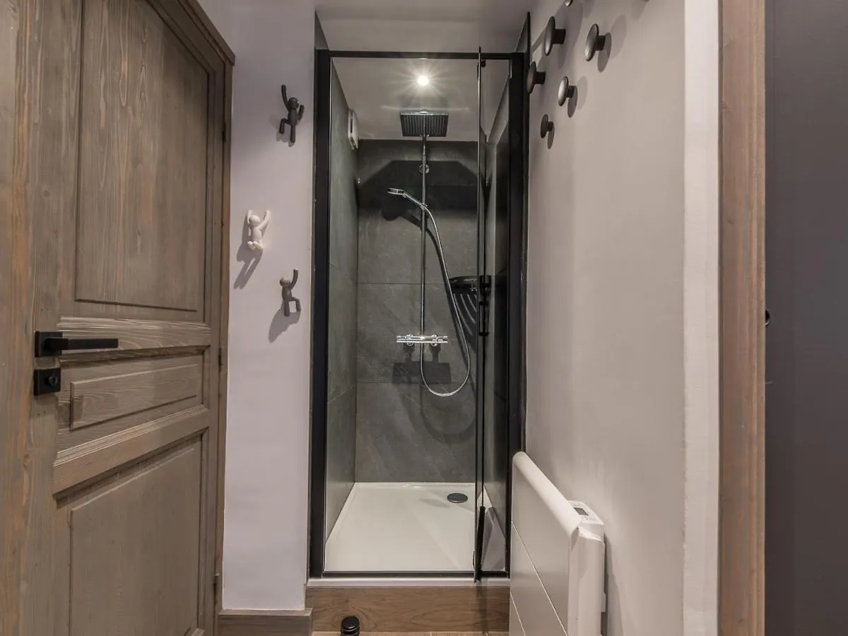 Superbe Appartement A Meribel Avec Garage Privatif Et Balcon - Fr-1-613-12 0*,