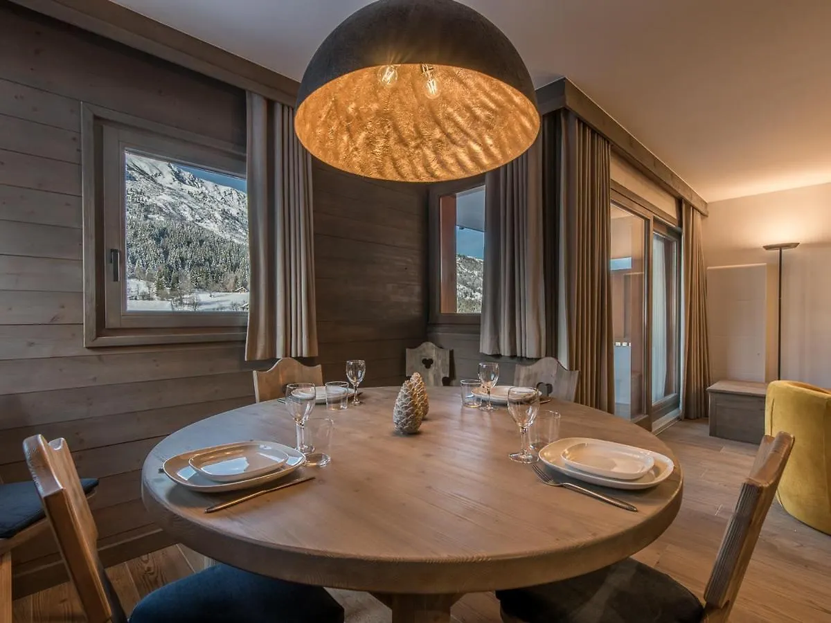 Apartment Superbe Appartement A Meribel Avec Garage Privatif Et Balcon - Fr-1-613-12